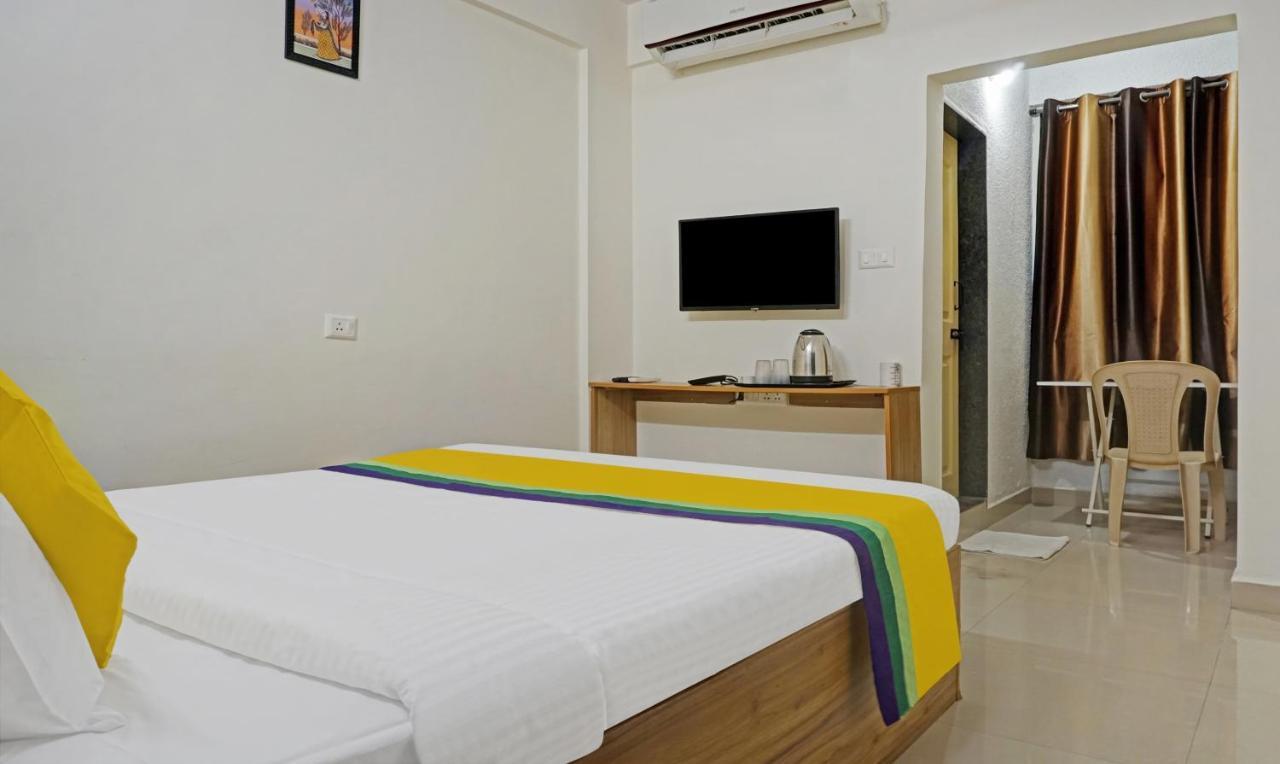 Itsy Hotels Ay Plus Hotels Kharadi Exterior photo